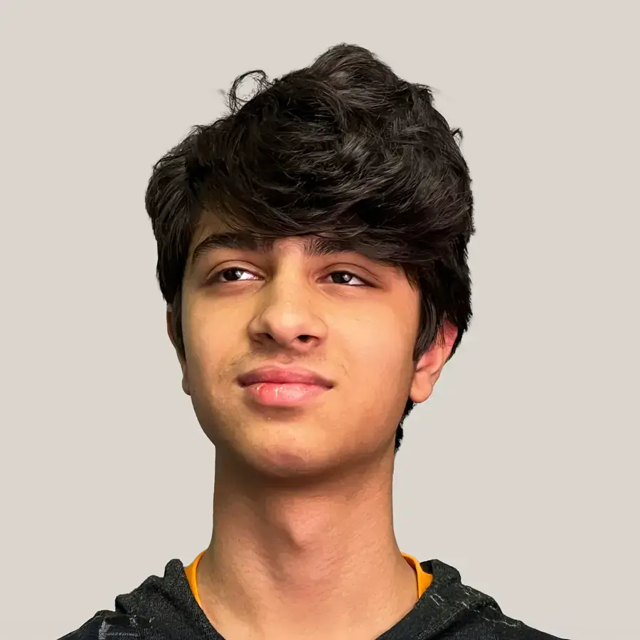 Intern headshot atiksh