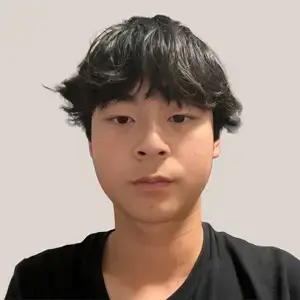 Intern headshot dennis