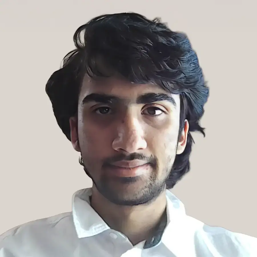 Intern headshot raghav