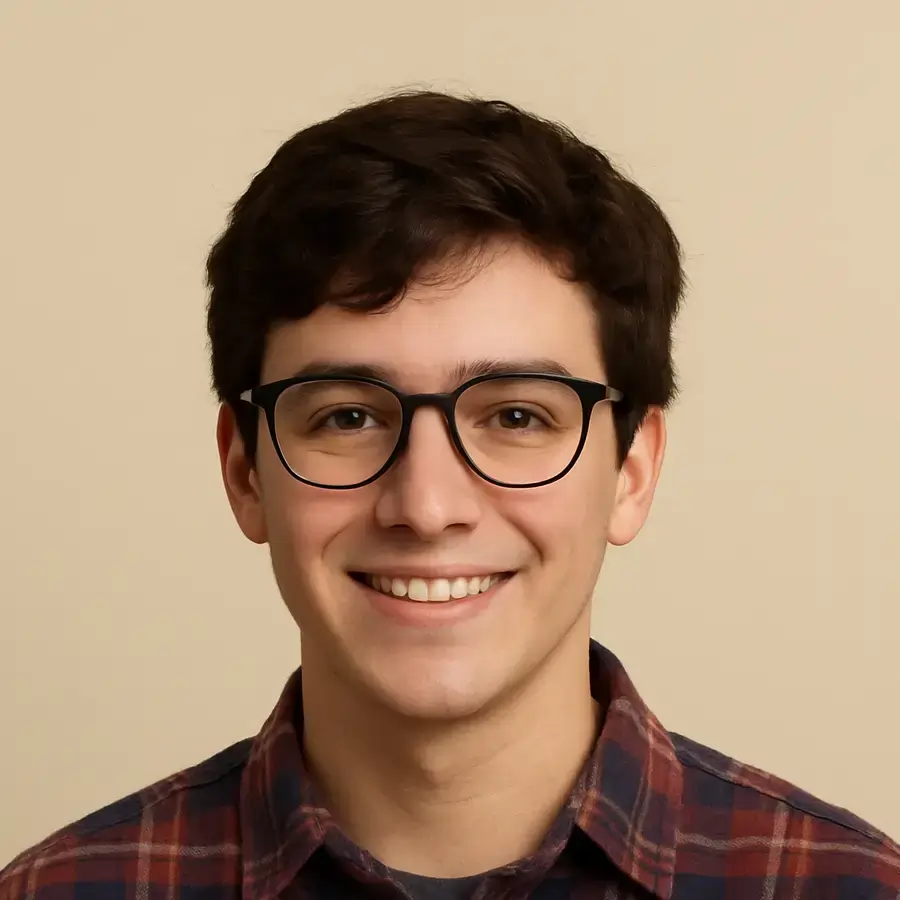 Intern headshot Tylor